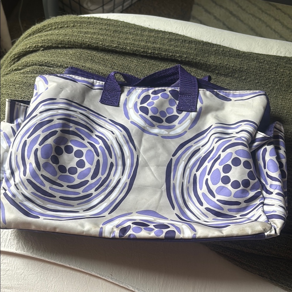 Thirty-One Purple and White Tote Bag with Stylish Design